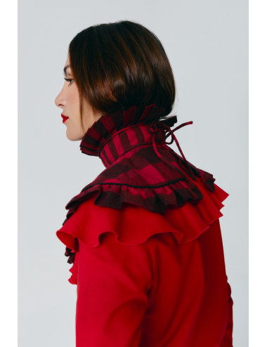 Cuello Carol